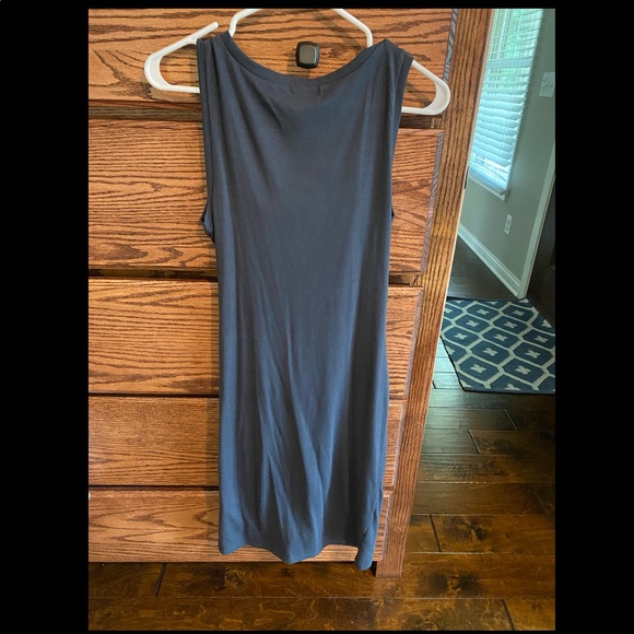 Leith Ruched Body-Con Dress - Picture 2 of 4